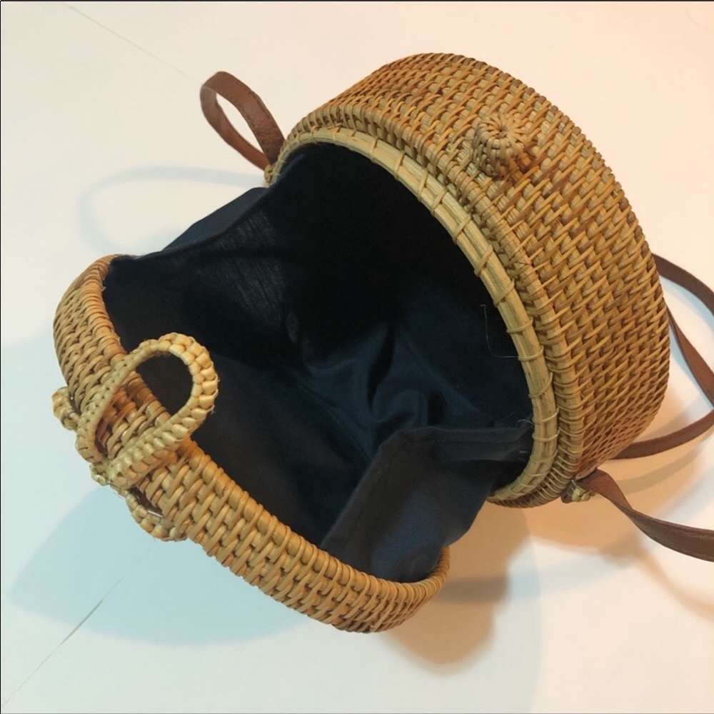 Handmade Rattan Crossbody Bag - Picture 3 of 6